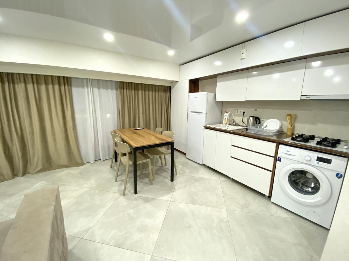Gss - B Apartment Tbilisi Zewnętrze zdjęcie
